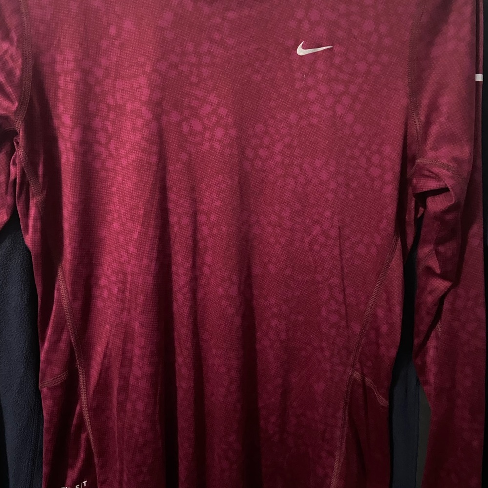 Nike Dri-Fit Running Long Sleeve – Size M